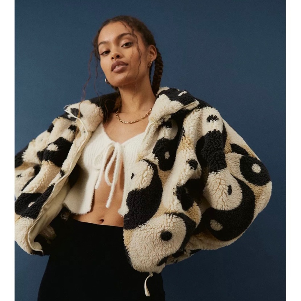 Urban Outfitters Olivia Sherpa Yin Yang